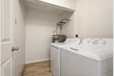 44 Evergreen Rd #302, Northampton, MA 01053 - Photo 14