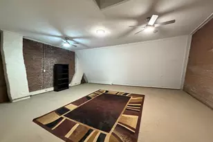 318 Tappan St, Brookline, MA 02445 - Photo 14