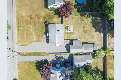 73 Catalpa Ter, Springfield, MA 01119 - Photo 8