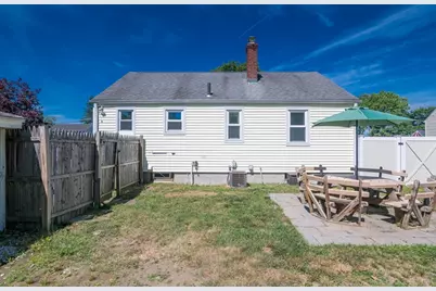 73 Catalpa Ter, Springfield, MA 01119 - Photo 6