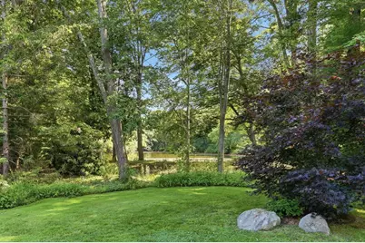 6 Oakmount Circle, Lexington, MA 02420 - Photo 2