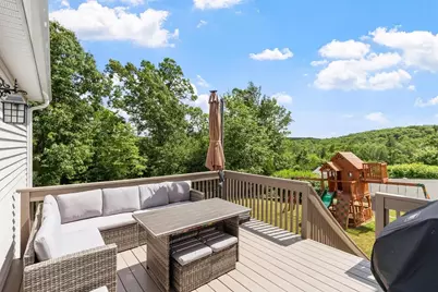 90 Joel Scott Dr, Holden, MA 01520 - Photo 8