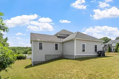 90 Joel Scott Dr, Holden, MA 01520 - Photo 6