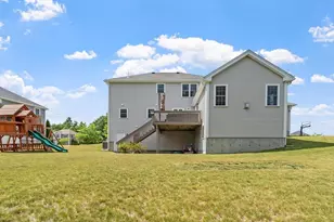 90 Joel Scott Dr, Holden, MA 01520 - Photo 4