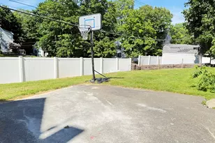 118 Temple St, Whitman, MA 02382 - Photo 10