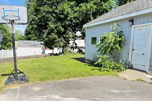 118 Temple St, Whitman, MA 02382 - Photo 14