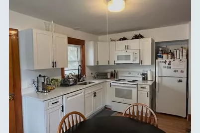 27 Mount Vernon St #2, Reading, MA 01867 - Photo 1