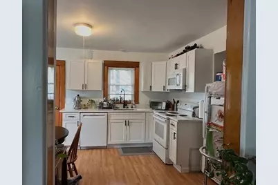 27 Mount Vernon St #2, Reading, MA 01867 - Photo 2