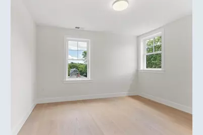 60 Neillian Street, Bedford, MA 01730 - Photo 24