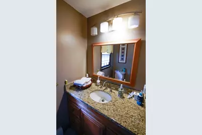 17 Old Farm Rd, Reading, MA 01867 - Photo 12