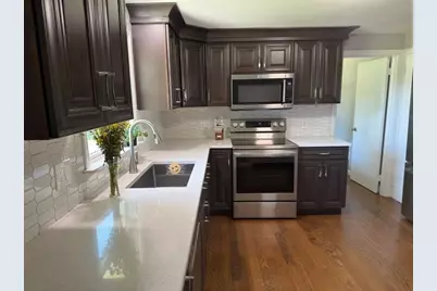 91 Pleasant St, Northborough, MA 01532 - Photo 12
