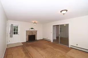 30 Gill Ct, Northbridge, MA 01588 - Photo 4