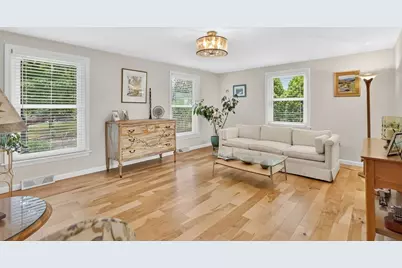 157 Meadow Rd, Longmeadow, MA 01106 - Photo 10