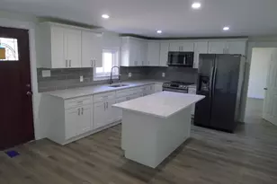 4 Cranberry Meadow Shore Rd, Charlton, MA 01507 - Photo 2