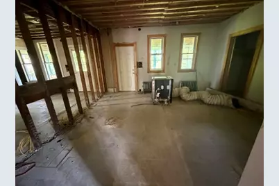 27 Daniels Ave, Pittsfield, MA 01201 - Photo 22