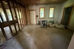 27 Daniels Ave, Pittsfield, MA 01201 - Photo 22