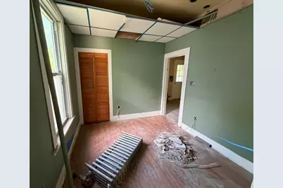 27 Daniels Ave, Pittsfield, MA 01201 - Photo 4