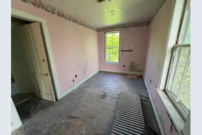 27 Daniels Ave, Pittsfield, MA 01201 - Photo 18