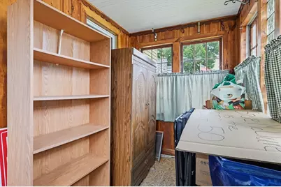 71 Worthington St, Chicopee, MA 01020 - Photo 4