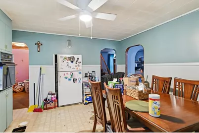 71 Worthington St, Chicopee, MA 01020 - Photo 12