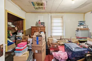 71 Worthington St, Chicopee, MA 01020 - Photo 24