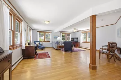 366 Warren St, Needham, MA 02492 - Photo 4