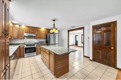 169 Country Rd, Agawam, MA 01001 - Photo 12