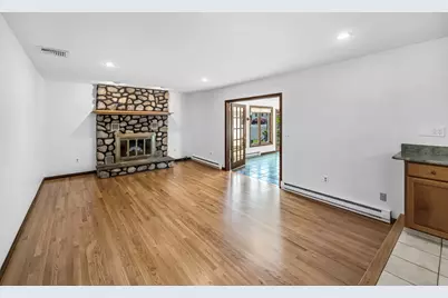 169 Country Rd, Agawam, MA 01001 - Photo 16