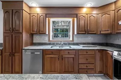 169 Country Rd, Agawam, MA 01001 - Photo 10