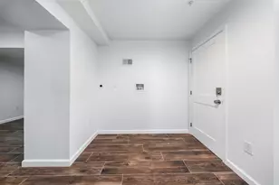 180 Jackson St, Lawrence, MA 01841 - Photo 10