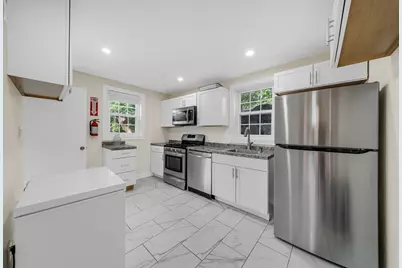 12 Adams St, Lynn, MA 01902 - Photo 6
