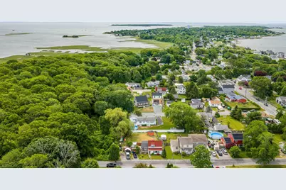 7 Wayne St, Fairhaven, MA 02719 - Photo 28