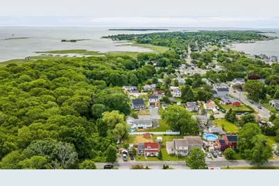 7 Wayne St, Fairhaven, MA 02719 - Photo 28