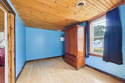 7 Wayne St, Fairhaven, MA 02719 - Photo 10