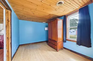 7 Wayne St, Fairhaven, MA 02719 - Photo 10