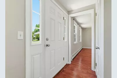 1107 N Pleasant St, Amherst, MA 01002 - Photo 6