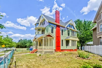 205 St James Ave, Springfield, MA 01109 - Photo 2