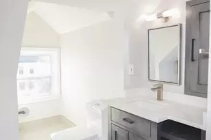 349 Beacon St, Lowell, MA 01850 - Photo 24