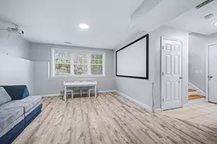 7 Cadman St, Worcester, MA 01604 - Photo 30
