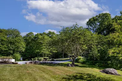 3 Barrett Dr, Mattapoisett, MA 02739 - Photo 8
