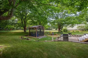 300 S St E, Raynham, MA 02767 - Photo 32