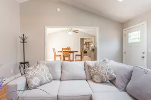 300 S St E, Raynham, MA 02767 - Photo 14