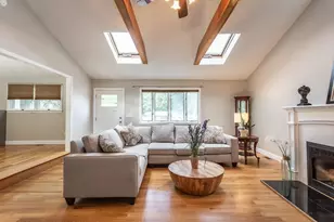 300 S St E, Raynham, MA 02767 - Photo 12