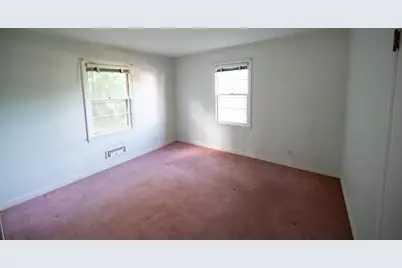 184 Chester St, Fitchburg, MA 01420 - Photo 8
