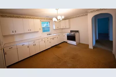 184 Chester St, Fitchburg, MA 01420 - Photo 4