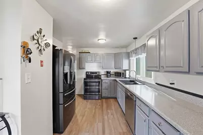 272 Prospect Avenue, West Springfield, MA 01089 - Photo 10