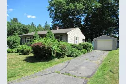 35 Tioga St, Springfield, MA 01128 - Photo 16