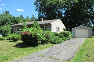35 Tioga St, Springfield, MA 01128 - Photo 16