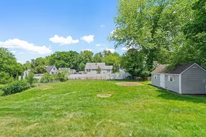 76 Faith Ave, Dracut, MA 01826 - Photo 10