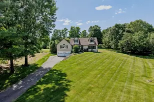 274 Strong St, Amherst, MA 01002 - Photo 4